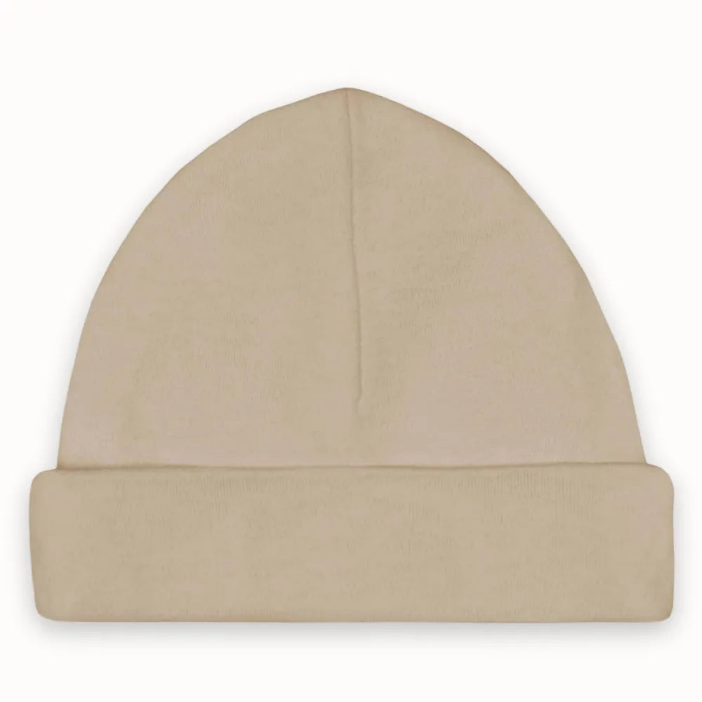 Babymutsje van het merk Funnies in de kleur cream beige.